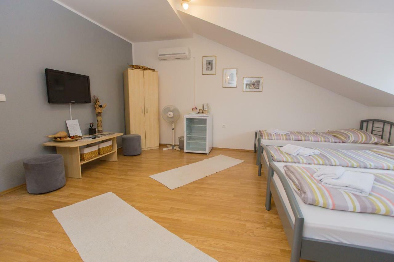 Guest House Stari โมสตาร์ ภายนอก รูปภาพ